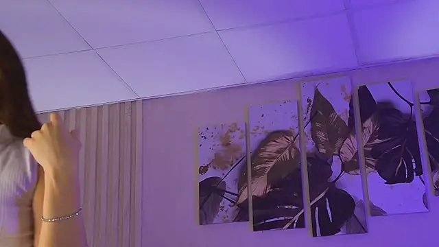 StacyHarland online show from 30, 11, 2025