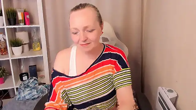 Karen Villis online show from 3, 5, 2026