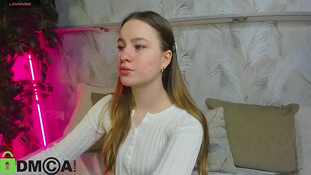 Candy Cansew online show from 15, 10, 2025