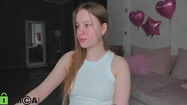 Candy Cansew online show from 26, 5, 2026