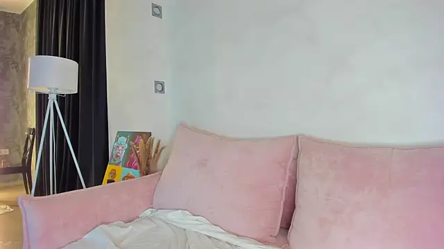 Candy Cansew online show from 7, 3, 2026