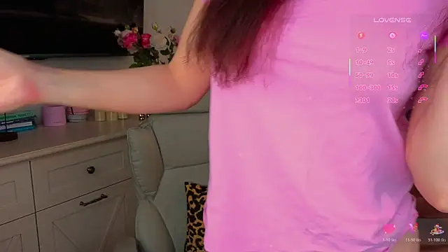 yourr Evaa online show from 12, 4, 2026