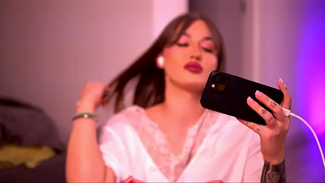 AryaDeluna online show from 29, 9, 2025