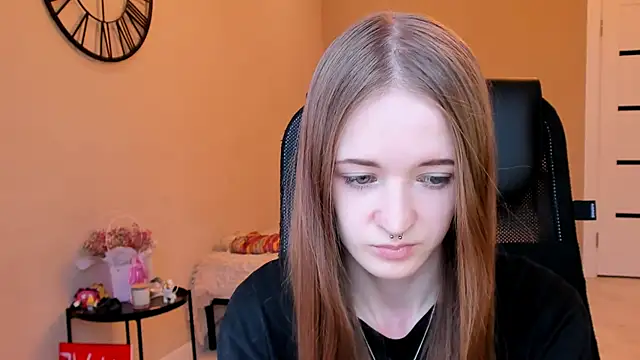 KateKayer online show from 24, 10, 2025
