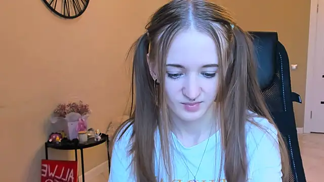 KateKayer online show from 18, 10, 2025