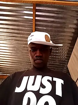 Snapshot of Thenaughtyboy360 chatting on 21, 9, 2025 Thenaughtyboy360 online show from 21, 9, 2025