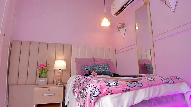  lucia 18 online show from 7, 11, 2025