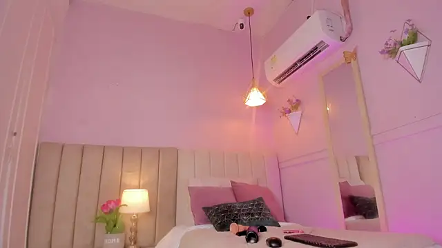  lucia 18 online show from 26, 9, 2025