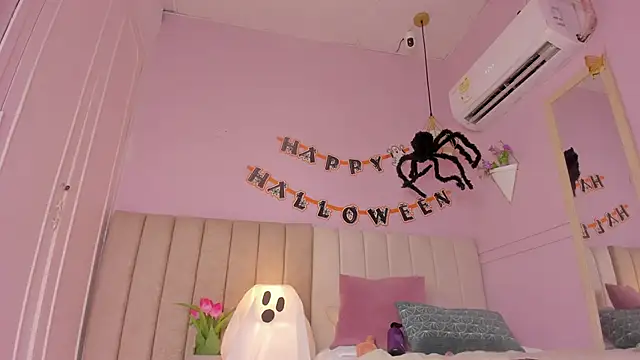  lucia 18 online show from 1, 11, 2025