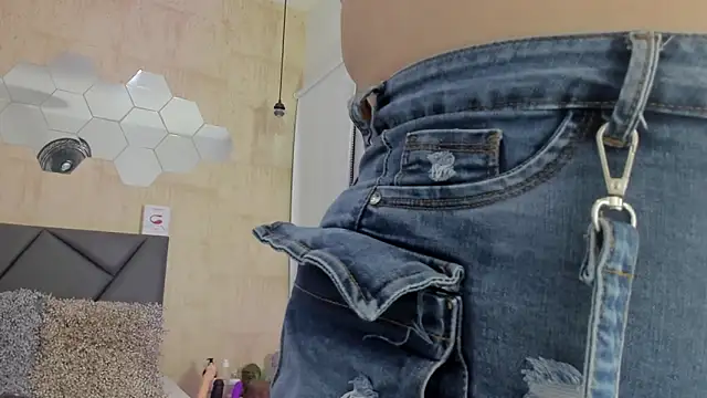 valentina-diiaz online show from 20, 9, 2025