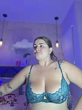 valentina-diiaz online show from 10, 4, 2026