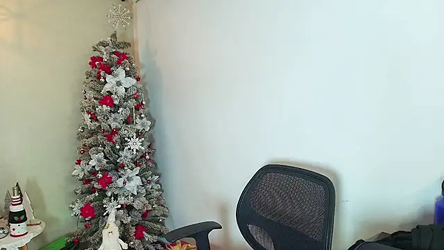  Victoria Collins online show from 20, 12, 2025