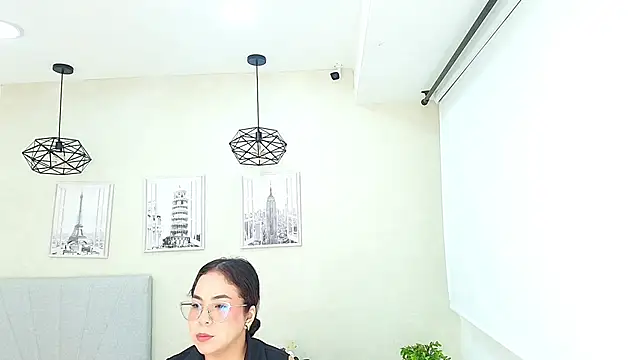  Victoria Collins online show from 19, 11, 2025