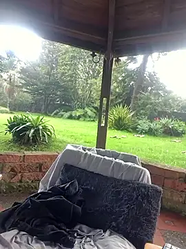 Lunaluxe1001 online show from 5, 1, 2026