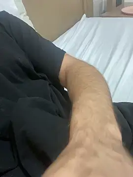 yourinternetboyfriend online show from 16, 1, 2026