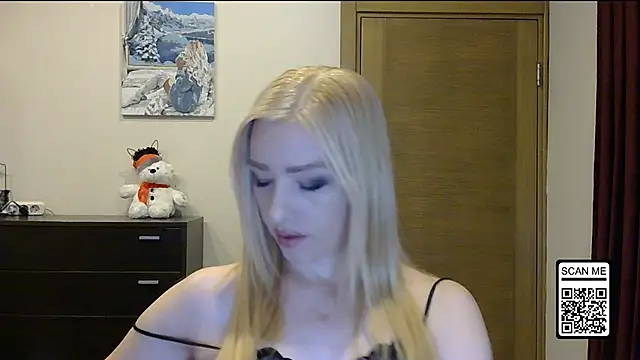 Wild Silk Desire online show from 14, 11, 2025