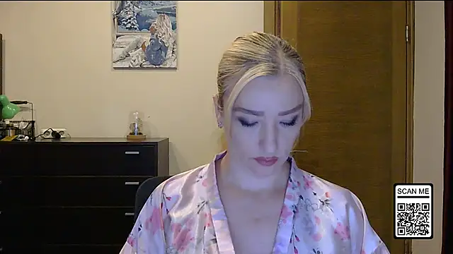 Wild Silk Desire online show from 20, 10, 2025