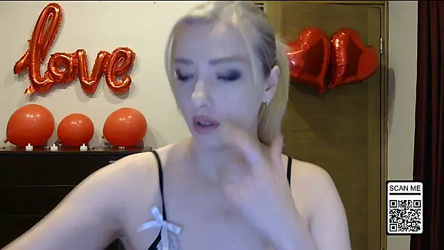 Wild Silk Desire online show from 17, 2, 2026