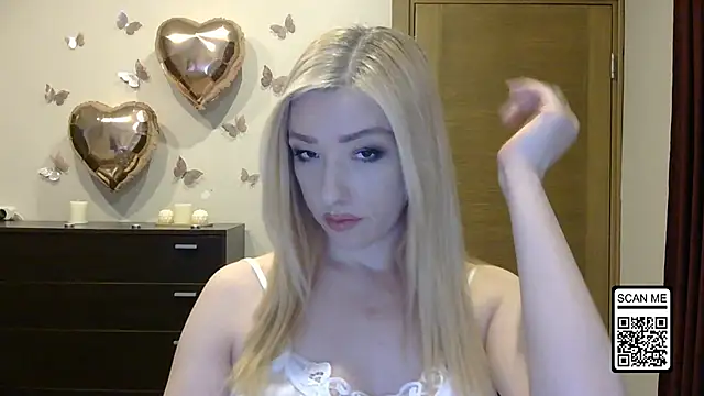 Snapshot of Wild_Silk_Desire chatting on 28, 4, 2026 Wild Silk Desire online show from 28, 4, 2026