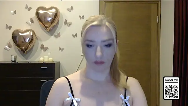 Snapshot of Wild_Silk_Desire chatting on 24, 5, 2026 Wild Silk Desire online show from 24, 5, 2026