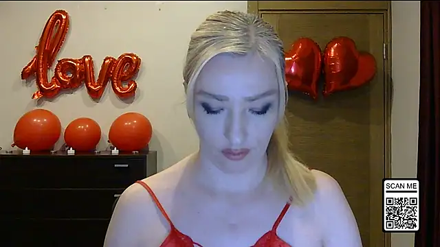 Wild Silk Desire online show from 16, 2, 2026