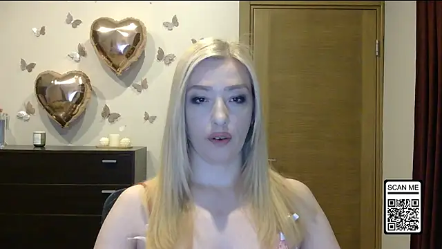 Snapshot of Wild_Silk_Desire chatting on 23, 5, 2026 Wild Silk Desire online show from 23, 5, 2026