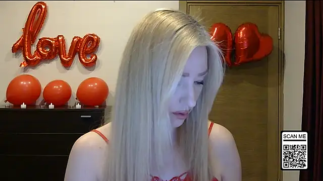 Wild Silk Desire online show from 14, 2, 2026