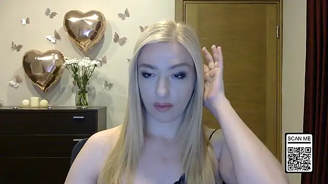 Snapshot of Wild_Silk_Desire chatting on 8, 5, 2026 Wild Silk Desire online show from 8, 5, 2026