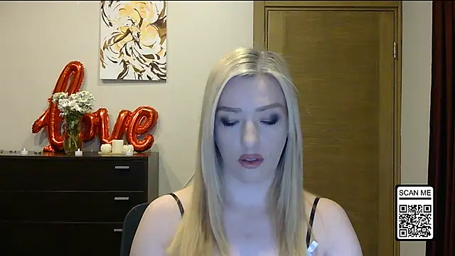 Wild Silk Desire online show from 28, 2, 2026