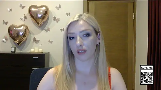 Snapshot of Wild_Silk_Desire chatting on 7, 6, 2026 Wild Silk Desire online show from 7, 6, 2026