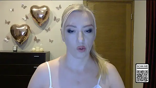 Snapshot of Wild_Silk_Desire chatting on 31, 5, 2026 Wild Silk Desire online show from 31, 5, 2026