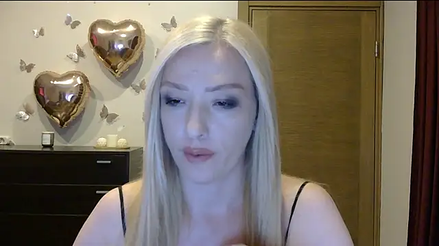 Snapshot of Wild_Silk_Desire chatting on 10, 7, 2026 Wild Silk Desire online show from 10, 7, 2026