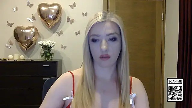 Snapshot of Wild_Silk_Desire chatting on 3, 5, 2026 Wild Silk Desire online show from 3, 5, 2026