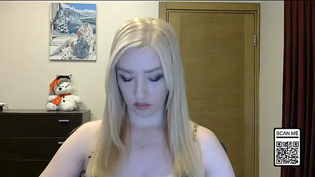 Wild Silk Desire online show from 16, 11, 2025