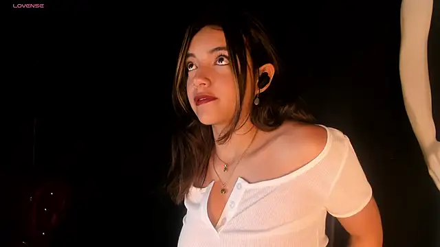 Victoriaa2 Doll online show from 22, 4, 2026