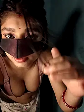 Riya 35 sexy online show from 28, 5, 2026