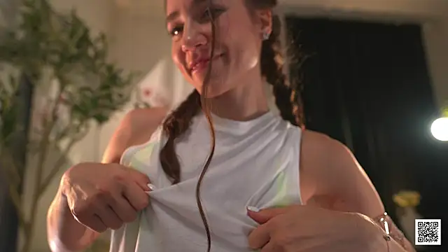 Myliss  online show from 12, 10, 2025