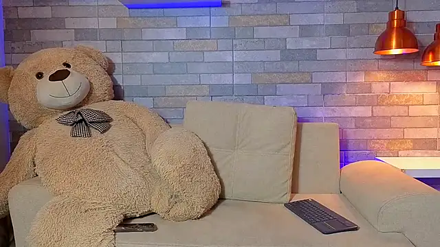 Snapshot of DixyPalmer chatting on 8, 6, 2026 DixyPalmer online show from 8, 6, 2026