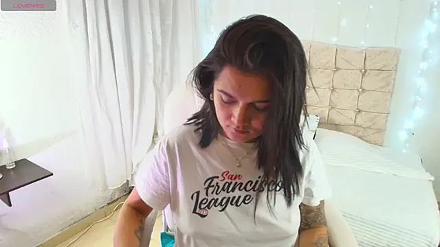 mia traveluxe online show from 2, 10, 2025