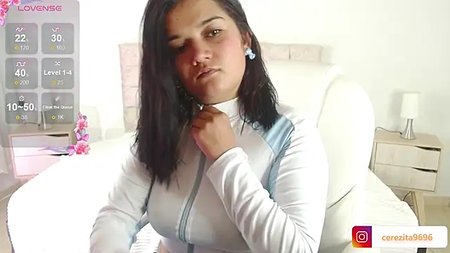 mia traveluxe online show from 5, 10, 2025