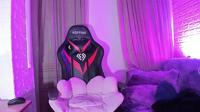  Alice Abby online show from 8, 10, 2025