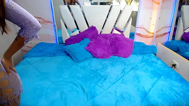 Snapshot of amimersh18 chatting on 7, 10, 2025 amimersh18 online show from 7, 10, 2025