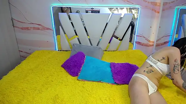 Snapshot of amimersh18 chatting on 24, 11, 2025 amimersh18 online show from 24, 11, 2025