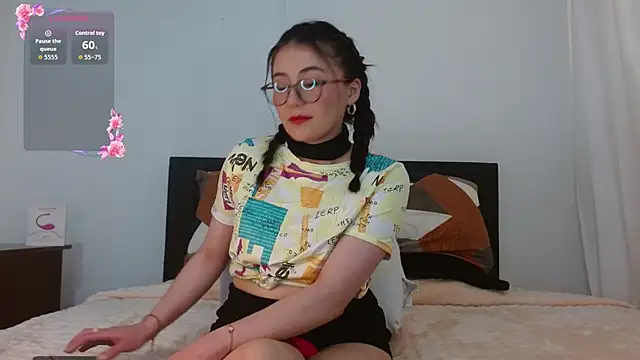 Salma Tori online show from 4, 12, 2025