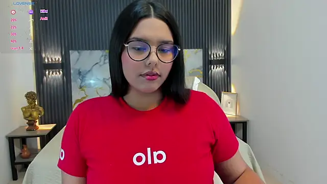 NaniXoxo18 online show from 28, 11, 2025