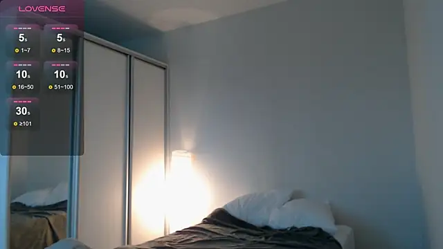 DreamHale  online show from 3, 12, 2025