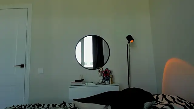 DreamHale  online show from 28, 5, 2026