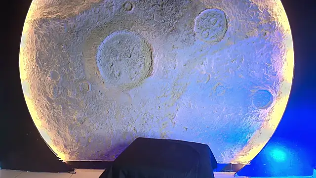 GingerMoon  online show from 30, 3, 2026