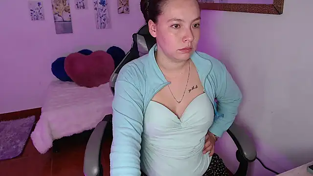 Snapshot of mariaana__222 chatting on 2, 3, 2026 mariaana 222 online show from 2, 3, 2026