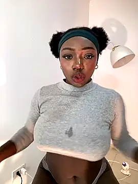 alissradiante1 online show from 29, 10, 2025